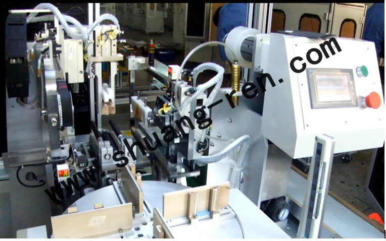 軟包電池(chi)自動貼膜(mo)機